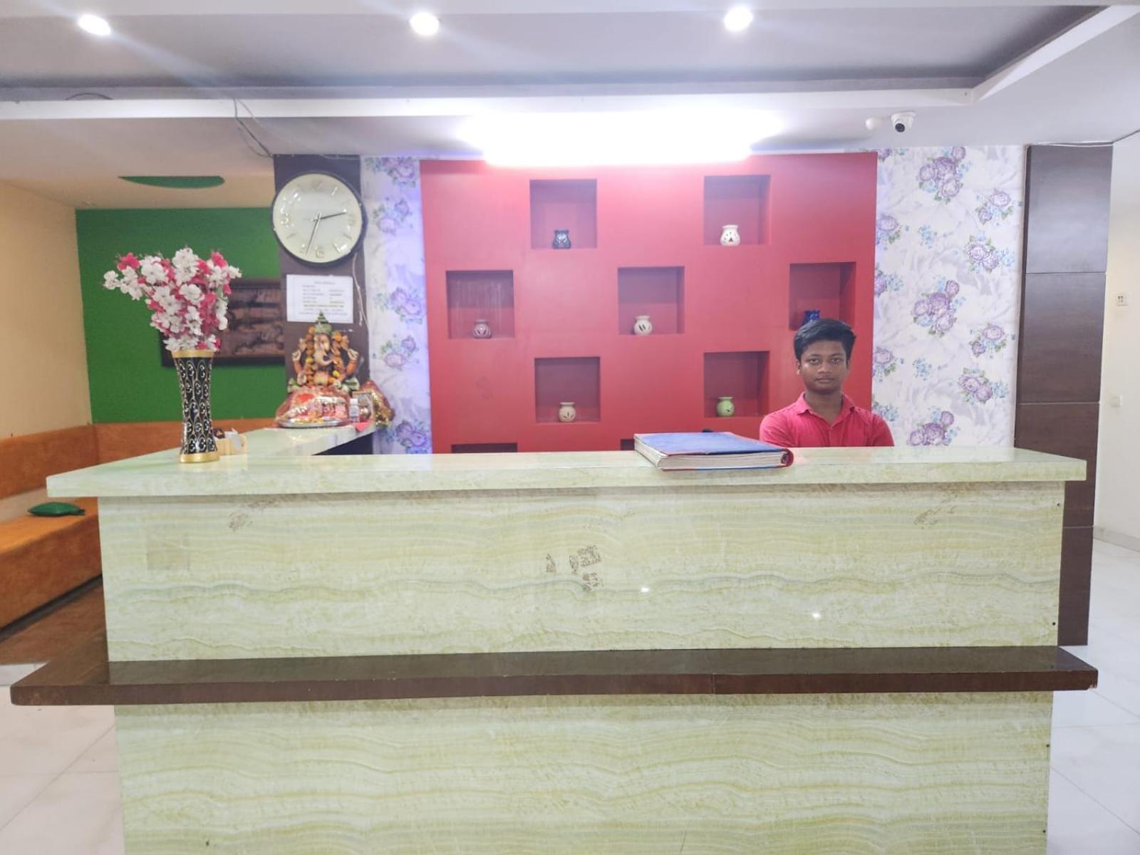 Hotel Aerotech Near Delhi Airport New Delhi Exterior foto